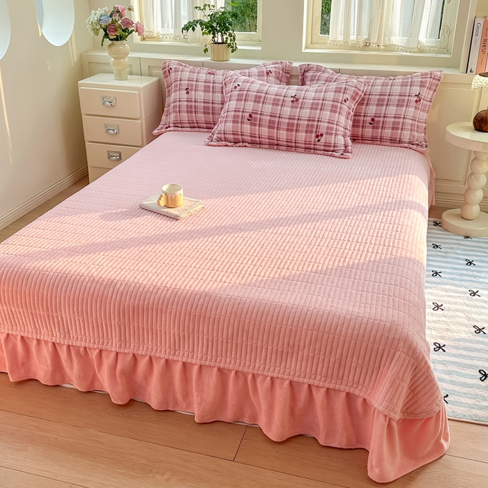 91家纺网 家纺一手货源 找家纺 欧尚 2025新款高克重牛奶绒加厚保暖印花床盖四件套 乌梅子酱