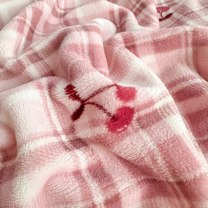 91家纺网 家纺一手货源 找家纺 欧尚 2025新款高克重牛奶绒加厚保暖印花床盖四件套 乌梅子酱