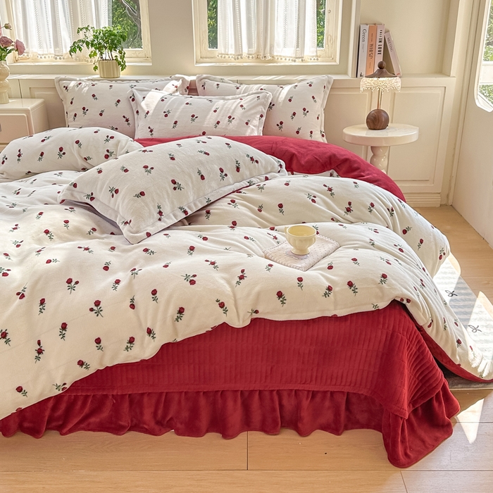 91家纺网 家纺一手货源 找家纺 欧尚 2025新款高克重牛奶绒加厚保暖印花床盖四件套 一枝梅