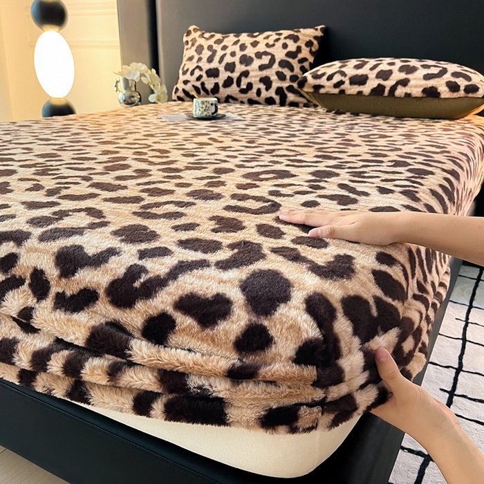 91家纺网 家纺一手货源 找家纺 乐窝家纺仓储 2025新款亲肤加厚保暖兔毛绒牛奶绒单品床笠单件床笠-美拉德 美拉德-豹纹