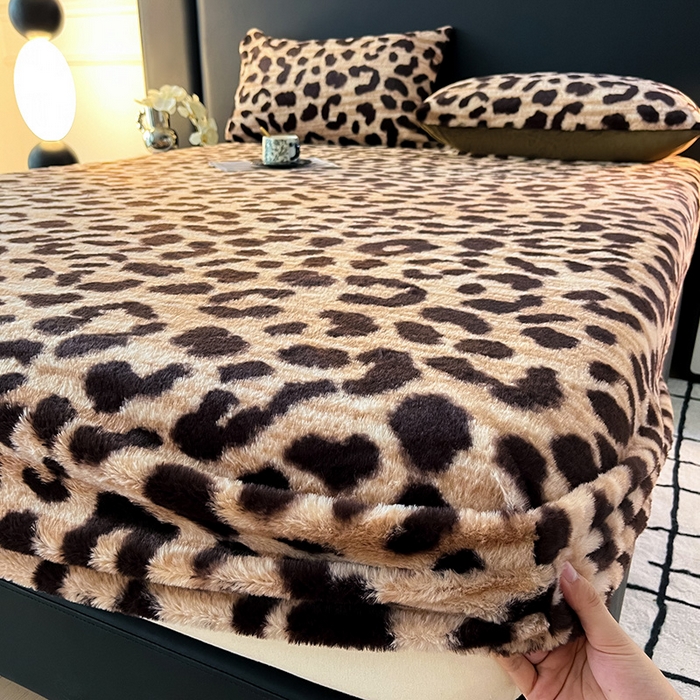 91家纺网 家纺一手货源 找家纺 乐窝家纺仓储 2025新款亲肤加厚保暖兔毛绒牛奶绒单品床笠单件床笠-美拉德 美拉德-豹纹