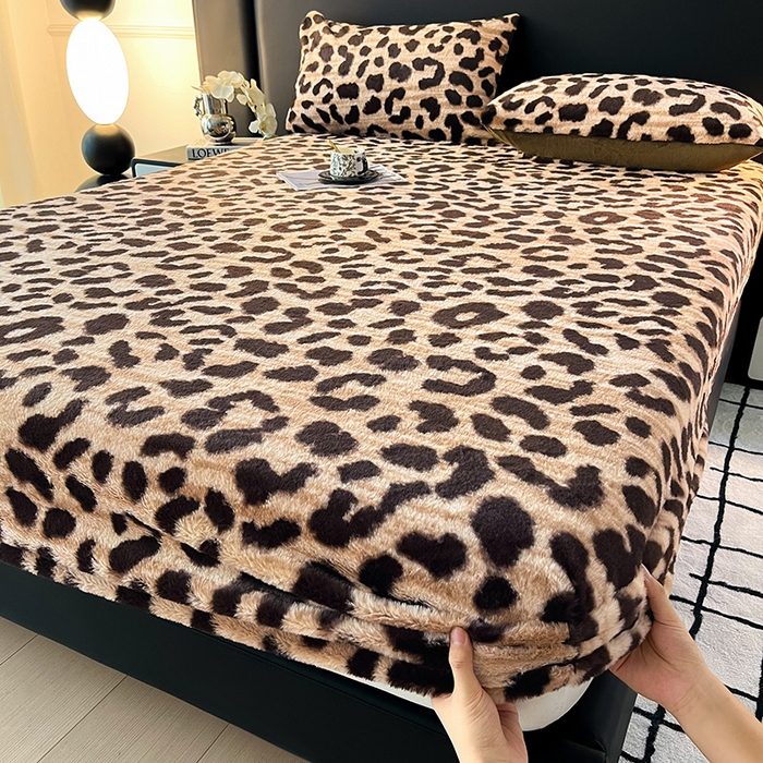 91家纺网 家纺一手货源 找家纺 乐窝家纺仓储 2025新款亲肤加厚保暖兔毛绒牛奶绒单品床笠单件床笠-美拉德 美拉德-豹纹