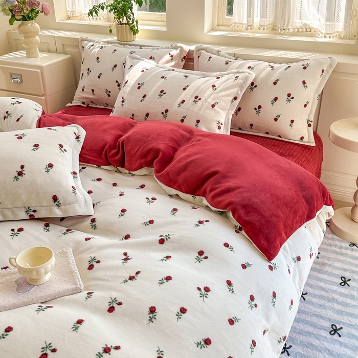 91家纺网 家纺一手货源 找家纺 欧尚 2025新款高克重牛奶绒加厚保暖印花床盖四件套 一枝梅