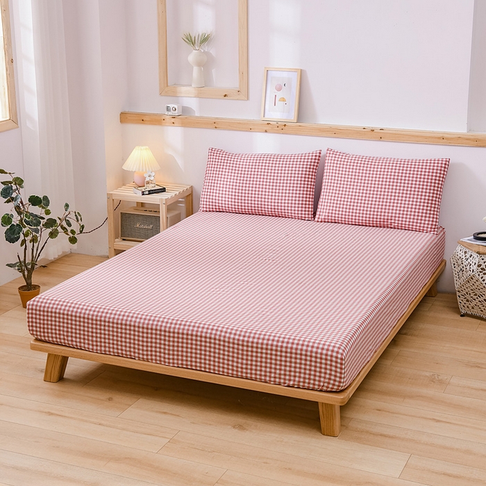 91家纺网 家纺一手货源 找家纺 恋人优选 2025新款纯棉色织床笠--无标款 红咖小格