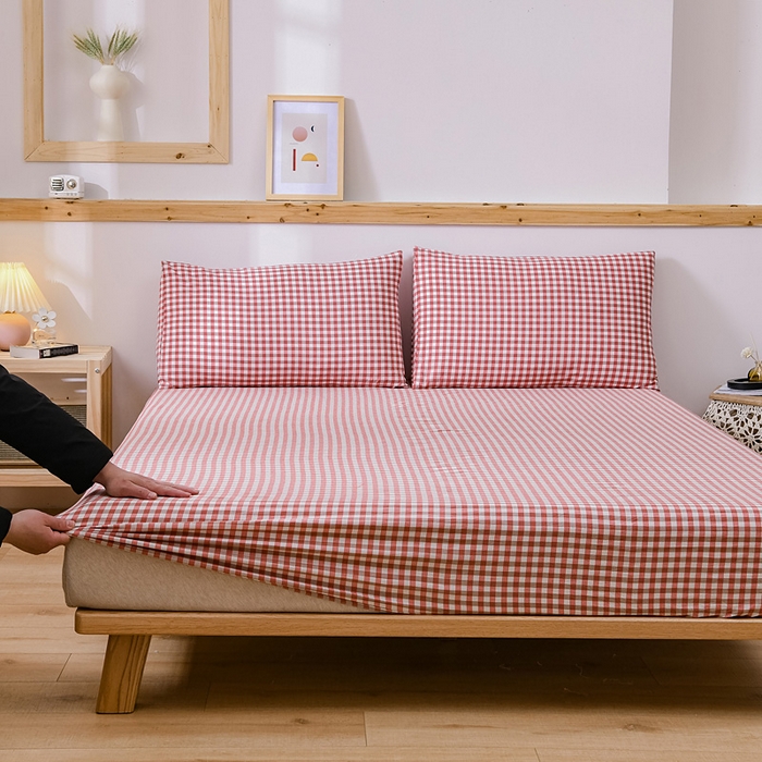 91家纺网 家纺一手货源 找家纺 恋人优选 2025新款纯棉色织床笠--无标款 红咖小格