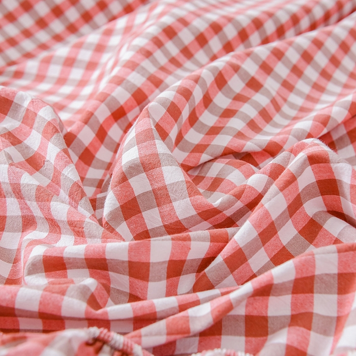 91家纺网 家纺一手货源 找家纺 恋人优选 2025新款纯棉色织床笠--无标款 红咖小格