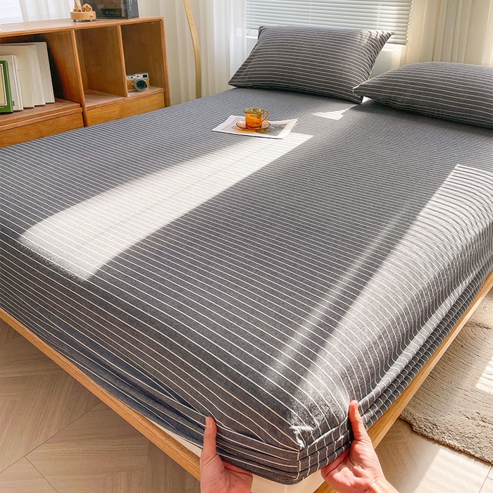 91家纺网 家纺一手货源 找家纺 恋人优选 2025新款纯棉色织床笠--无标款 灰细条