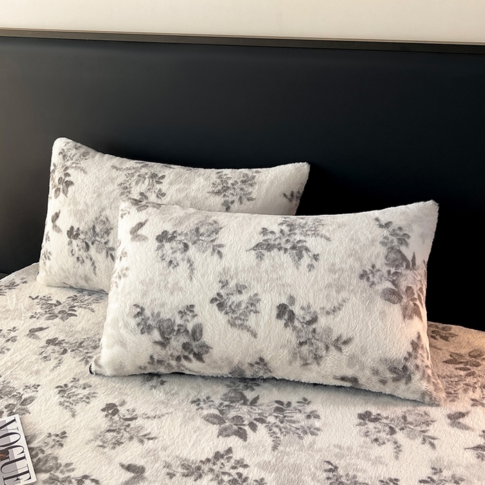 91家纺网 家纺一手货源 找家纺 乐窝家纺仓储 2025新款亲肤加厚保暖兔毛绒牛奶绒单品床笠单件床笠-美拉德 美拉德-墨花