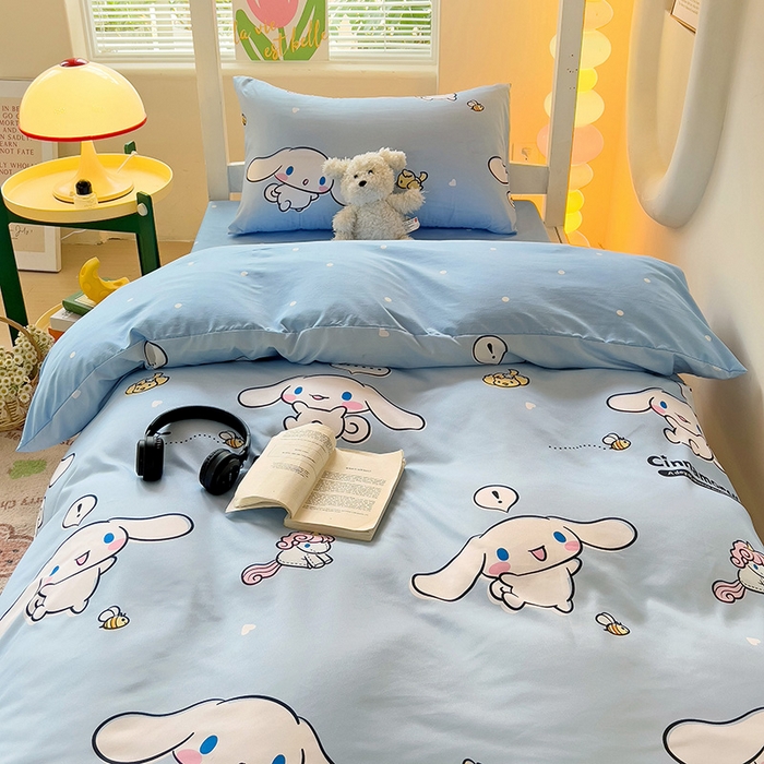 91家纺网 家纺一手货源 找家纺 港岛妹妹 2025新款云朵水洗工艺三丽鸥学生宿舍三件套上下铺三件套 三丽鸥-牛奶玉桂狗