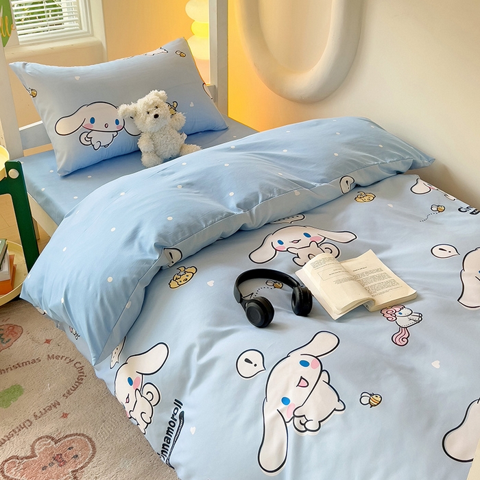 91家纺网 家纺一手货源 找家纺 港岛妹妹 2025新款云朵水洗工艺三丽鸥学生宿舍三件套上下铺三件套 三丽鸥-牛奶玉桂狗