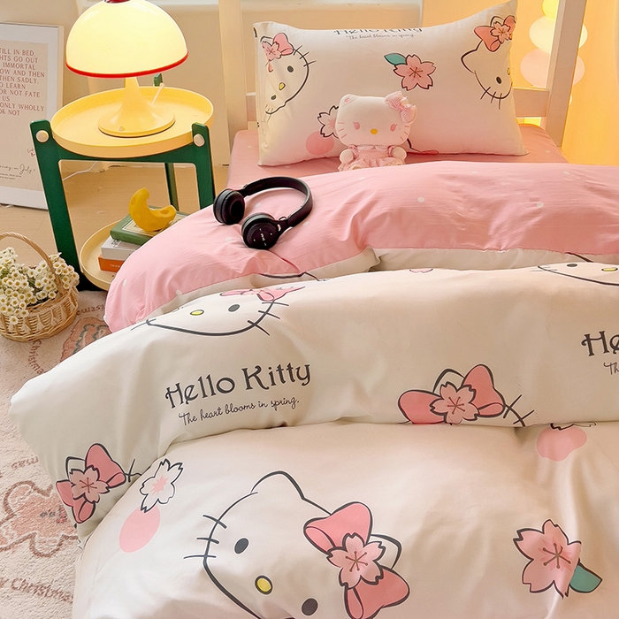 91家纺网 家纺一手货源 找家纺 港岛妹妹 2025新款云朵水洗工艺三丽鸥学生宿舍三件套上下铺三件套 三丽鸥-樱花kt猫