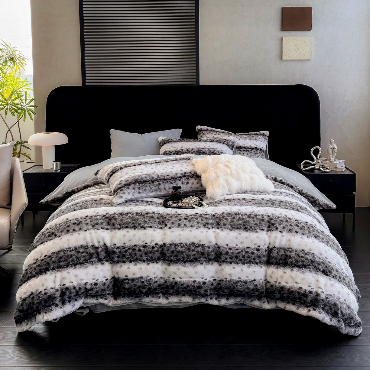 91家纺网 家纺一手货源 找家纺 （总）奥汀洛家纺 2025新款全消光丹麦貂牛奶绒加厚四件套-豹纹系列