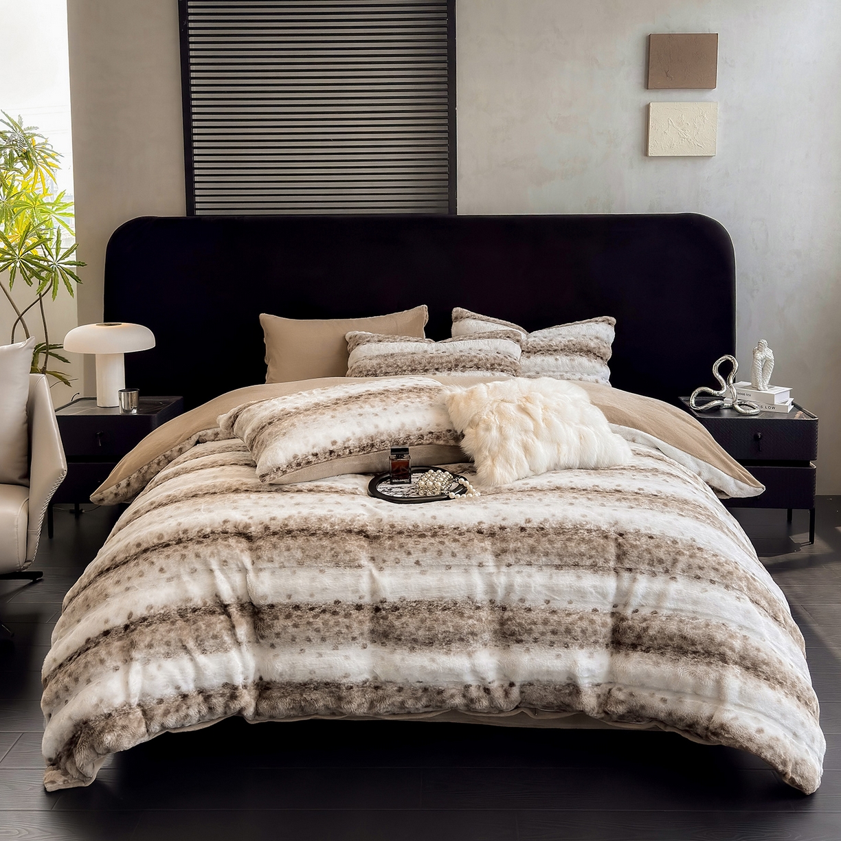 91家纺网 家纺一手货源 找家纺 （总）奥汀洛家纺 2025新款全消光丹麦貂牛奶绒加厚四件套-豹纹系列