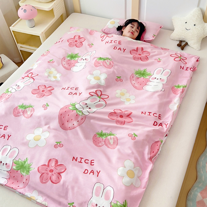 91家纺网 家纺一手货源 找家纺 吉咪兔儿童睡袋四季通用中大童纯棉秋冬季加厚小孩学生成人防踢被子神器草莓免子