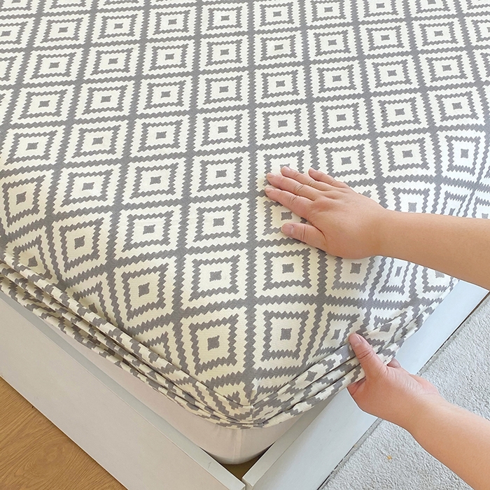 91家纺网 家纺一手货源 找家纺 爱彼家纺 2025新款老粗布床笠 老粗布床笠-菱格绿