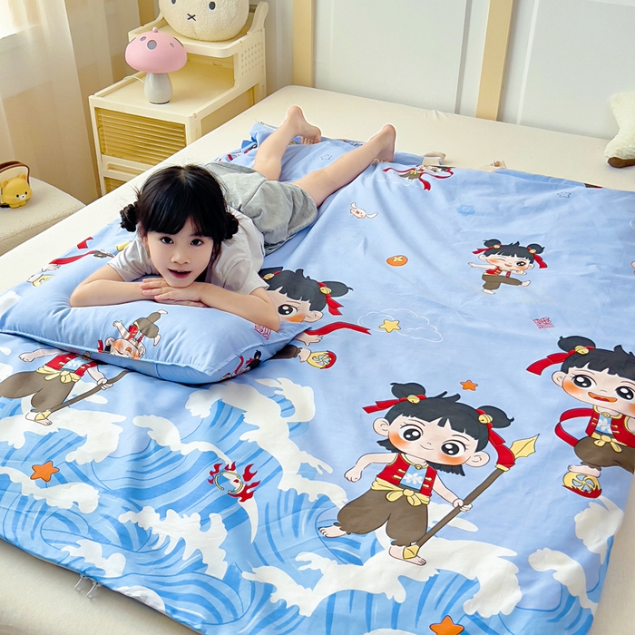 91家纺网 家纺一手货源 找家纺 吉咪兔儿童睡袋四季通用中大童纯棉秋冬季加厚小孩学生成人防踢被子神器三太子