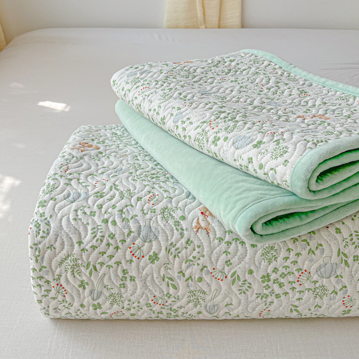 91家纺网 家纺一手货源 找家纺 慕晨 2025新品棉加绒床盖一面全棉一面牛奶绒床盖炕盖单品床盖床盖单件加厚高温酵素砂洗 秘境