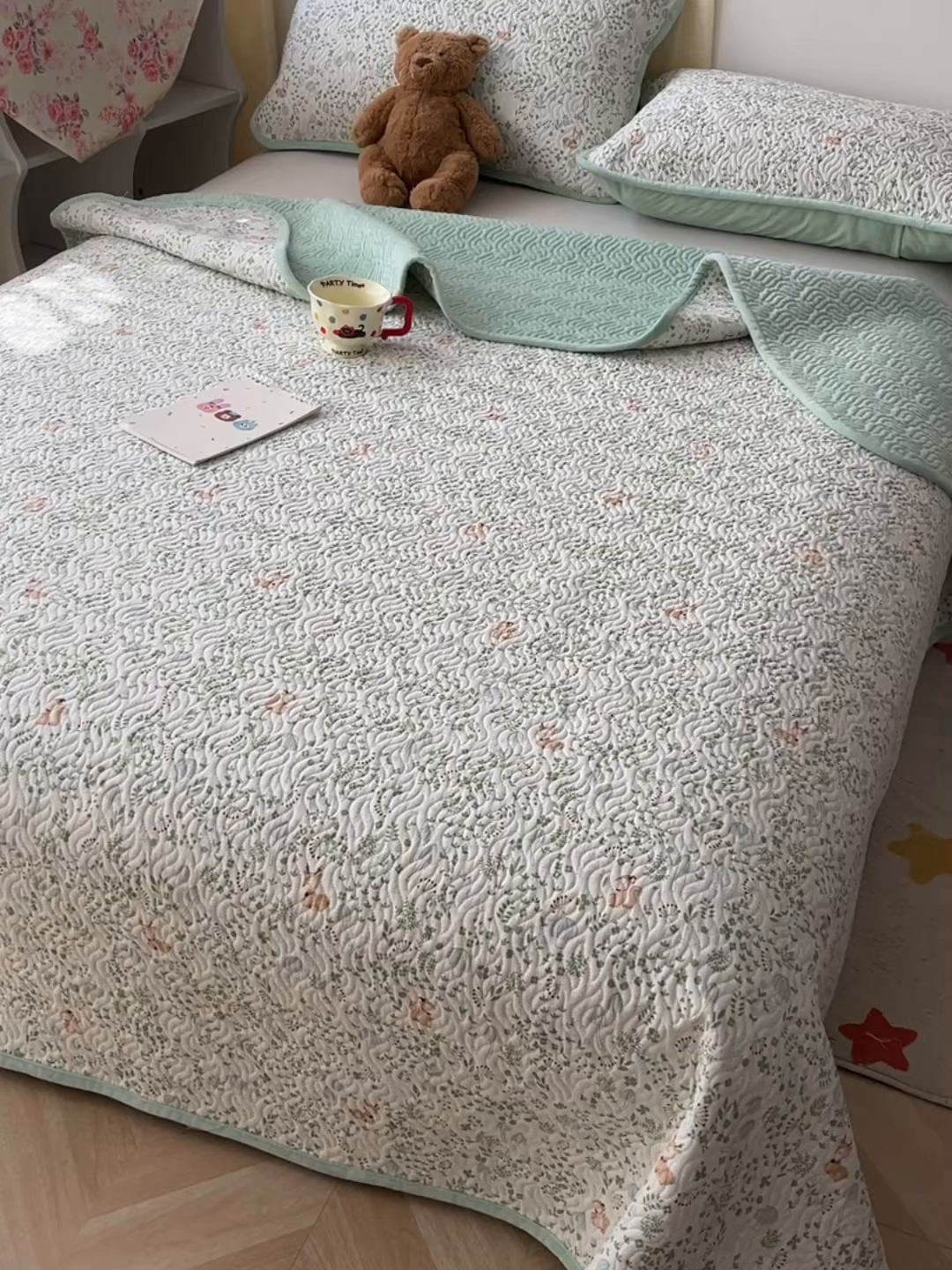 91家纺网 家纺一手货源 找家纺 慕晨 2025新品棉加绒床盖一面全棉一面牛奶绒床盖炕盖单品床盖床盖单件加厚高温酵素砂洗 秘境