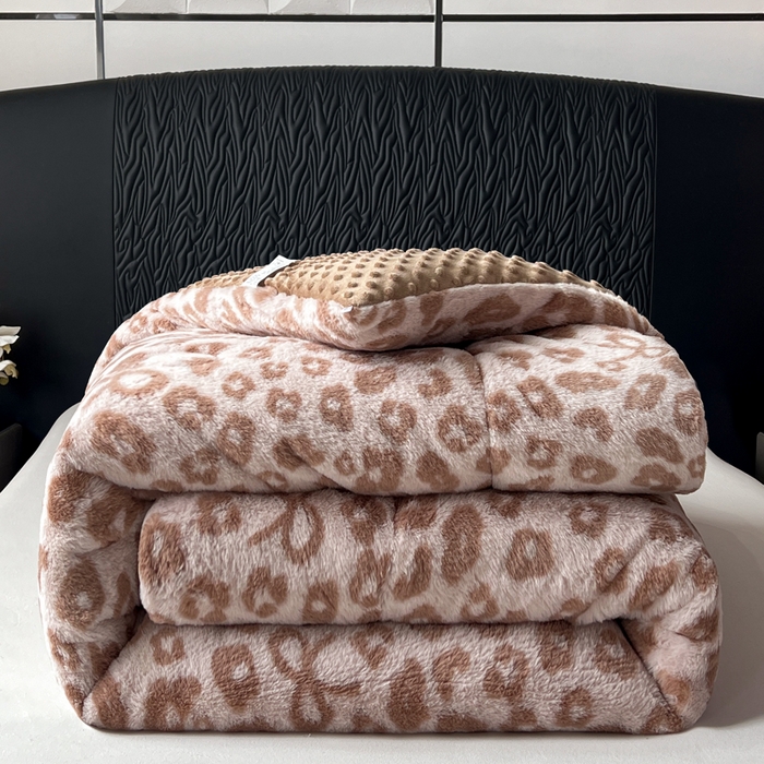 91家纺网 家纺一手货源 找家纺 （总）米乐被业 2025新款兔毛印花豆豆被被子被芯