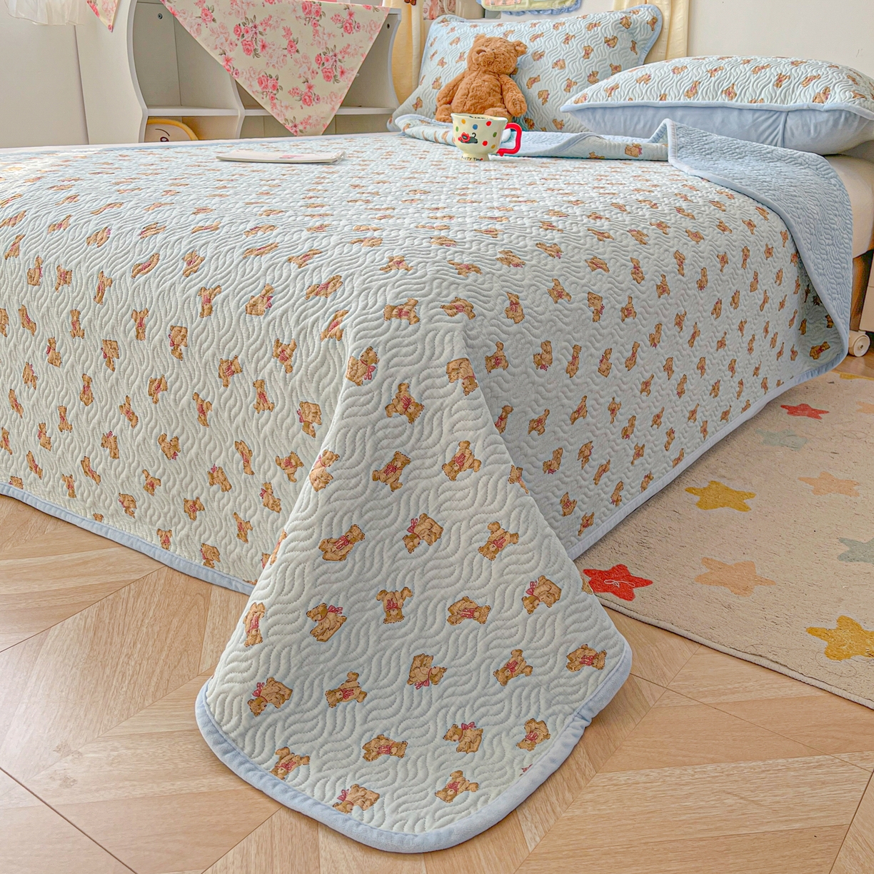 91家纺网 家纺一手货源 找家纺 慕晨 2025新品棉加绒床盖一面全棉一面牛奶绒床盖炕盖单品床盖床盖单件加厚高温酵素砂洗 许愿小熊