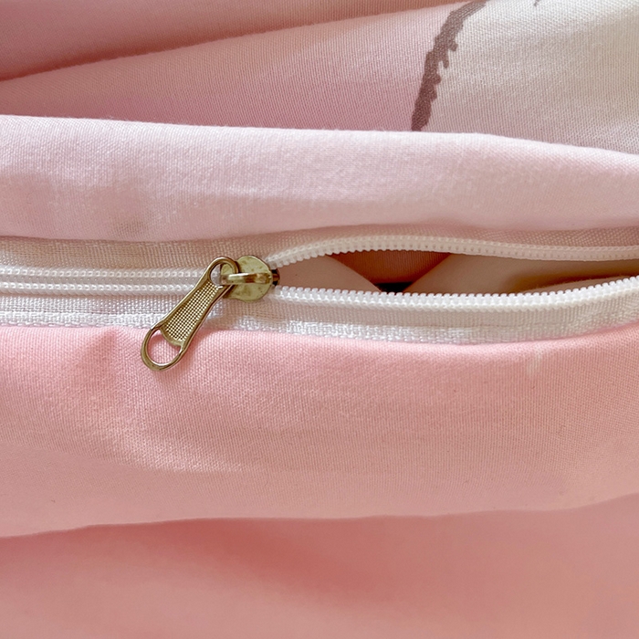 91家纺网 家纺一手货源 找家纺 港岛妹妹 2025新款云朵水洗工艺三丽鸥学生宿舍三件套上下铺三件套 三丽鸥-软萌玉桂狗粉