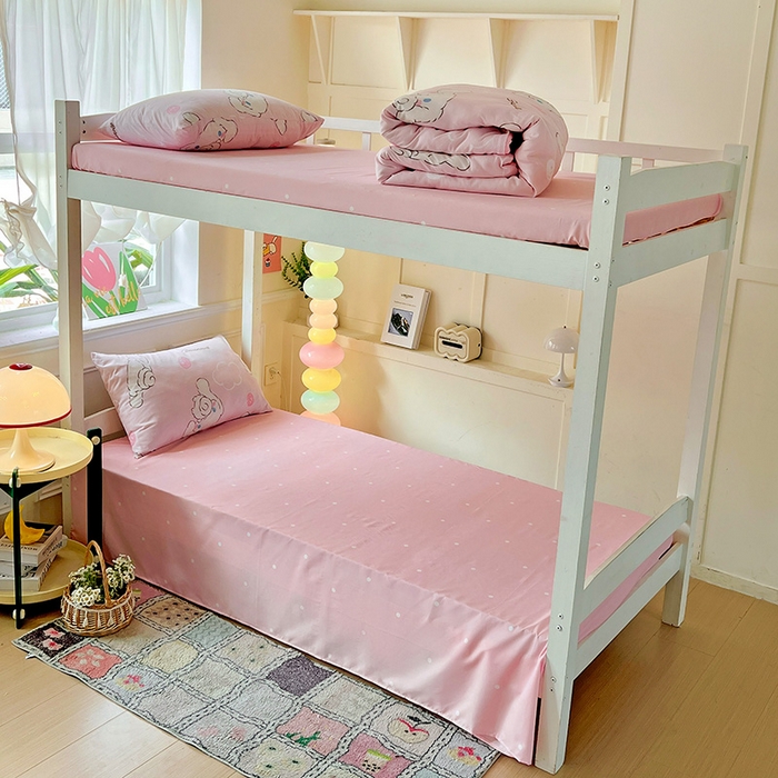 91家纺网 家纺一手货源 找家纺 港岛妹妹 2025新款云朵水洗工艺三丽鸥学生宿舍三件套上下铺三件套 三丽鸥-软萌玉桂狗粉