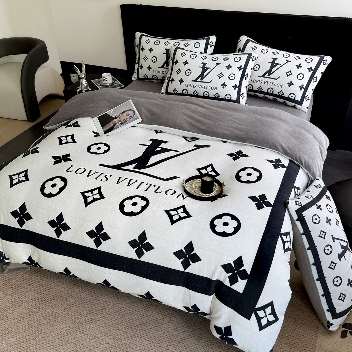 91家纺网 家纺一手货源 找家纺 （总）摩卡（乐趣） 2025新款牛奶绒大版数码印花四件套（提供买家秀）