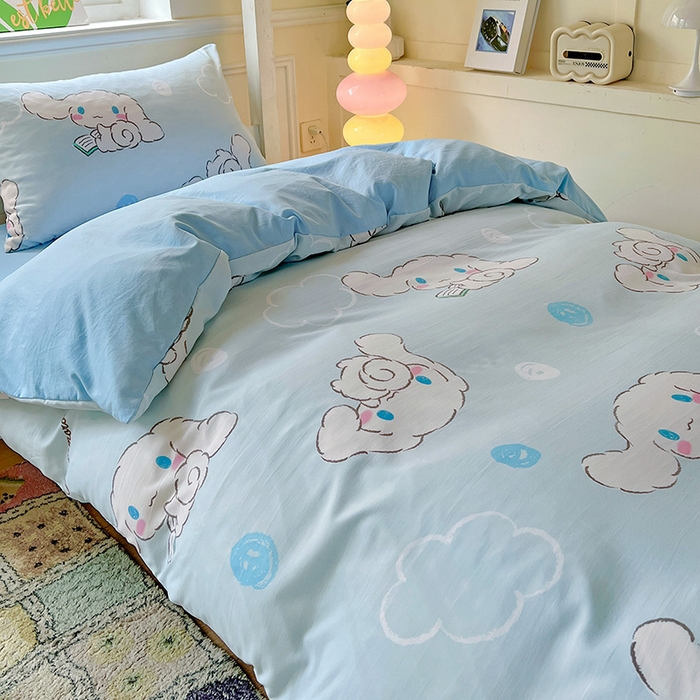 91家纺网 家纺一手货源 找家纺 港岛妹妹 2025新款云朵水洗工艺三丽鸥学生宿舍三件套上下铺三件套 三丽鸥-软萌玉桂狗蓝