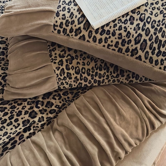 91家纺网 家纺一手货源 找家纺 （总）艾米家居 2025新款秋冬牛奶绒印花皱皱系列四件套提供买家秀