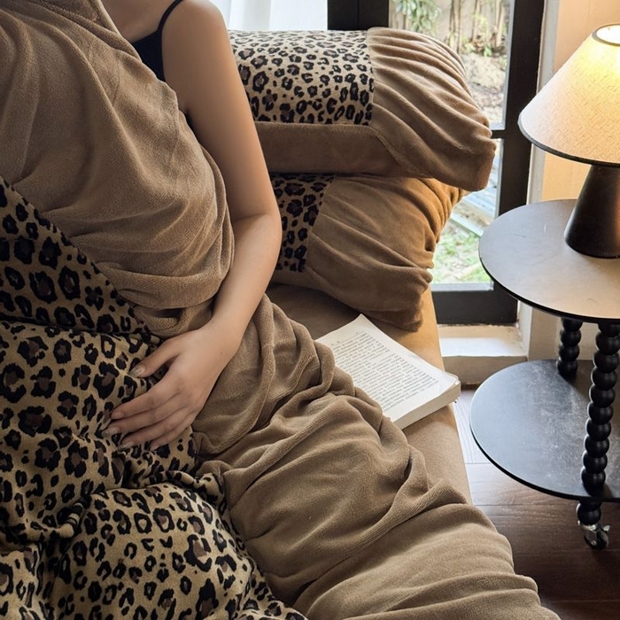 91家纺网 家纺一手货源 找家纺 （总）艾米家居 2025新款秋冬牛奶绒印花皱皱系列四件套提供买家秀