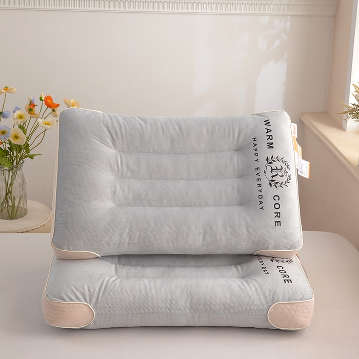 91家纺网 家纺一手货源 找家纺 九州枕芯 2025新款肩颈释压倍暖枕 灰色