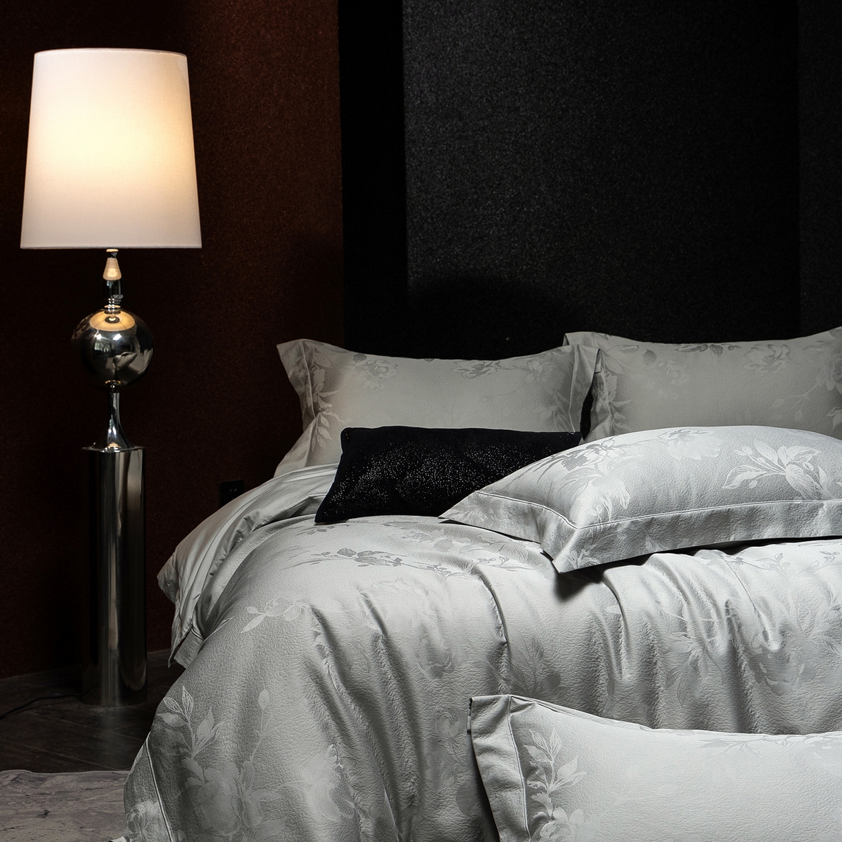 91家纺网 家纺一手货源 找家纺 太古汇家居 2025新款全棉厚织金丝银线四件套-水榭花都系列 水榭花都-灰绿