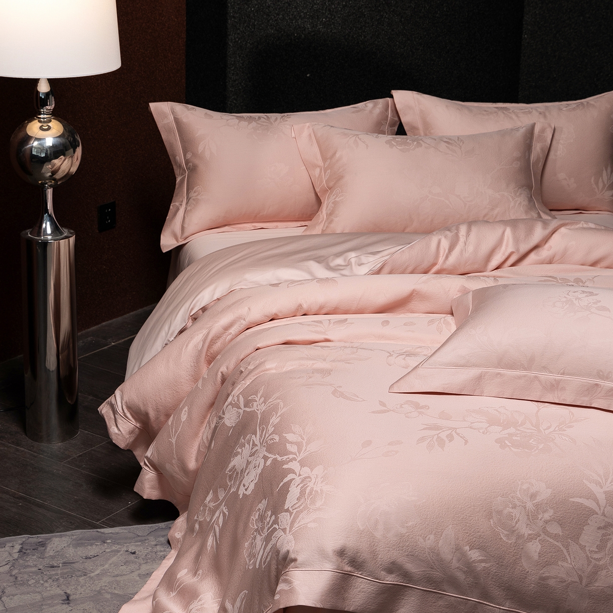 91家纺网 家纺一手货源 找家纺 太古汇家居 2025新款全棉厚织金丝银线四件套-水榭花都系列 水榭花都-粉色