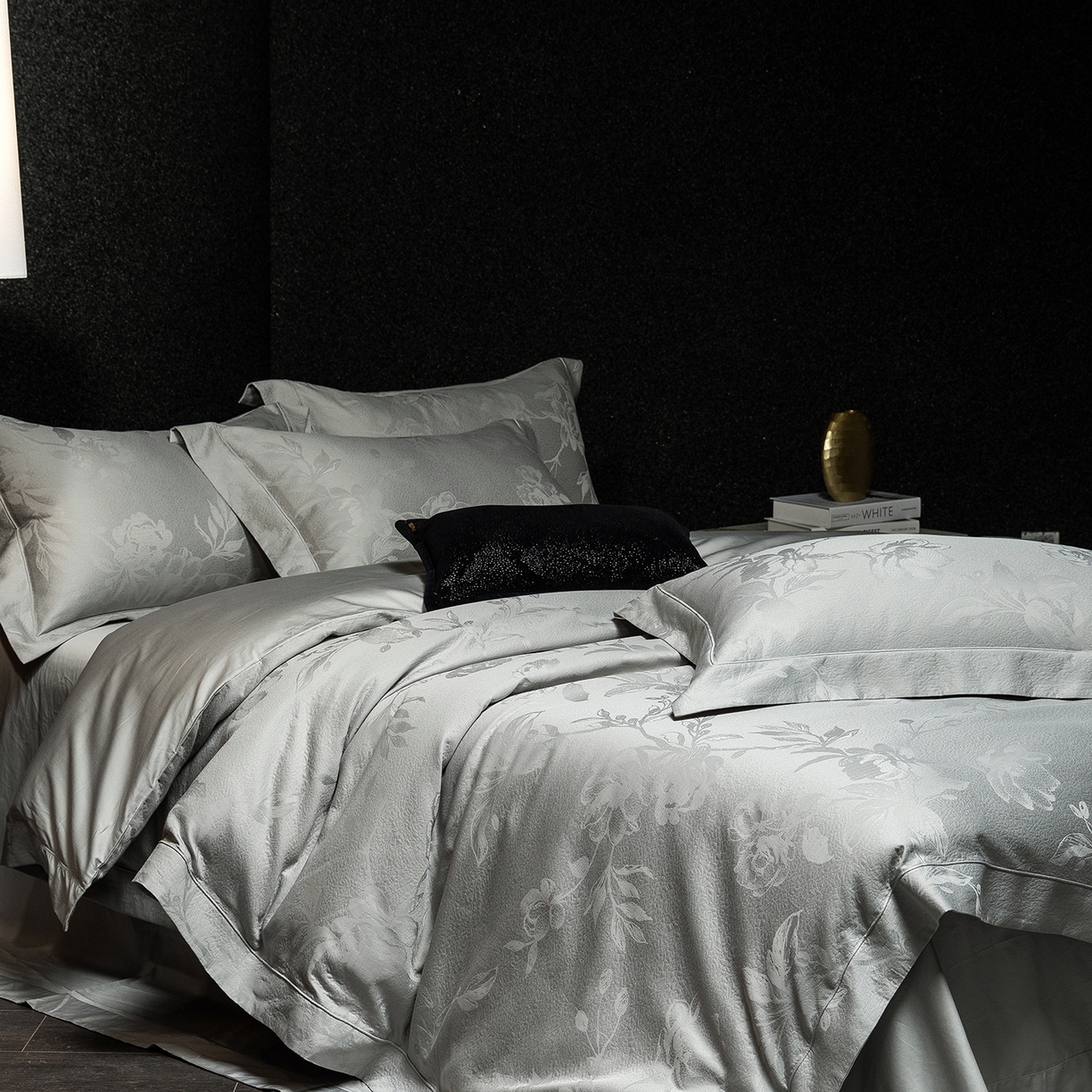 91家纺网 家纺一手货源 找家纺 太古汇家居 2025新款全棉厚织金丝银线四件套-水榭花都系列 水榭花都-灰绿