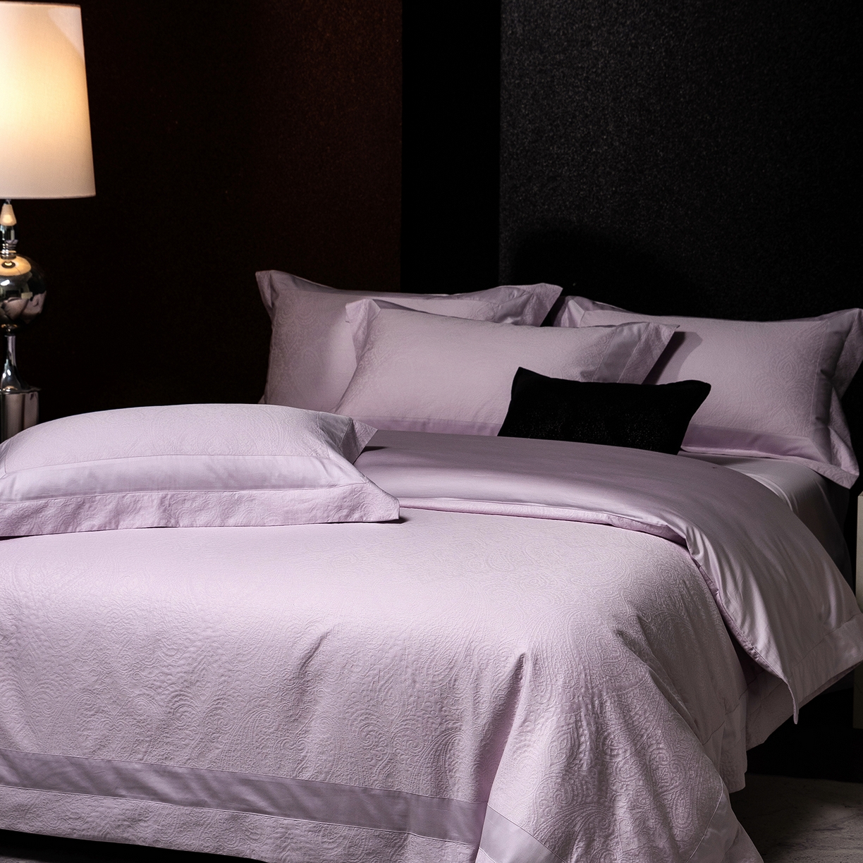 91家纺网 家纺一手货源 找家纺 太古汇家居 2025新款全棉厚织金丝银线四件套-佩兹力 佩兹力-紫色