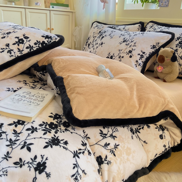 91家纺网 家纺一手货源 找家纺 （总）大麦家纺 2025年新款兔毛花边印花牛奶绒四件套