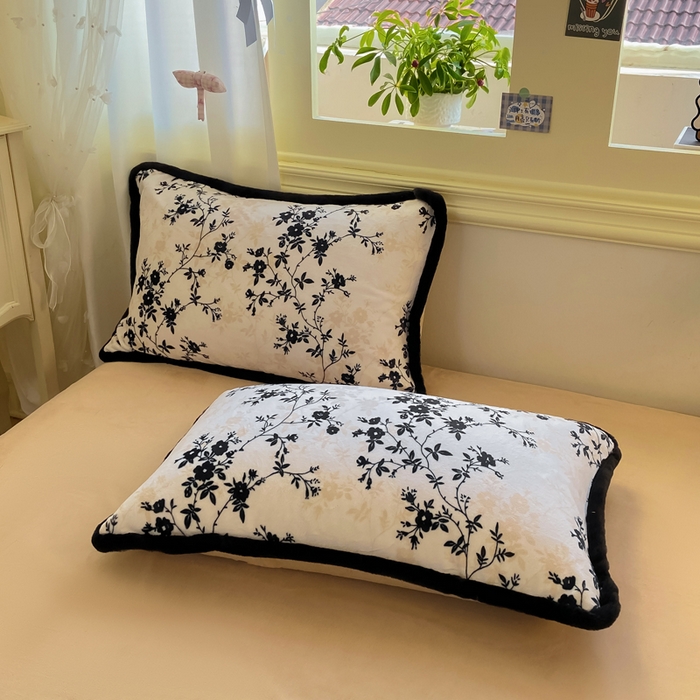 91家纺网 家纺一手货源 找家纺 （总）大麦家纺 2025年新款兔毛花边印花牛奶绒四件套