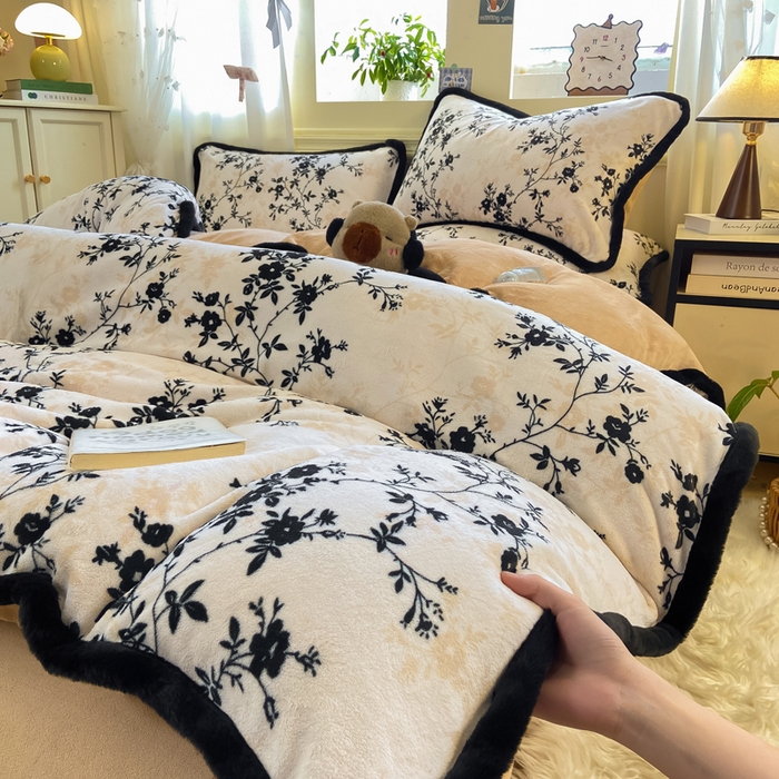 91家纺网 家纺一手货源 找家纺 （总）大麦家纺 2025年新款兔毛花边印花牛奶绒四件套