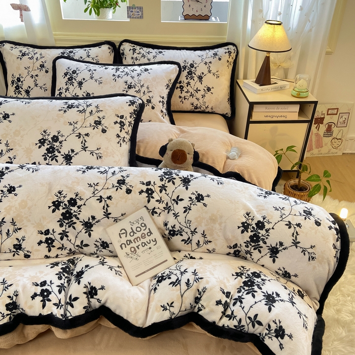 91家纺网 家纺一手货源 找家纺 （总）大麦家纺 2025年新款兔毛花边印花牛奶绒四件套