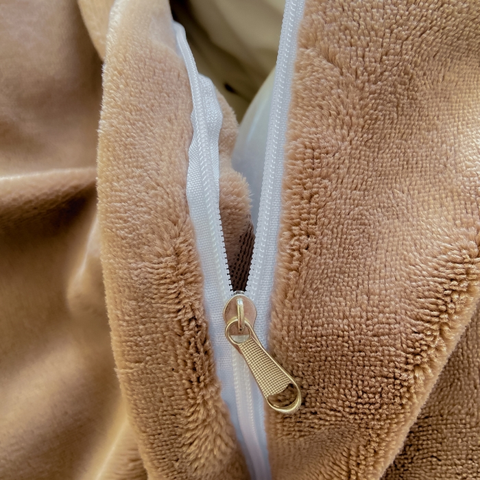 91家纺网 家纺一手货源 找家纺 大麦家纺 2025年新款兔毛花边印花牛奶绒四件套 奔跑汪汪