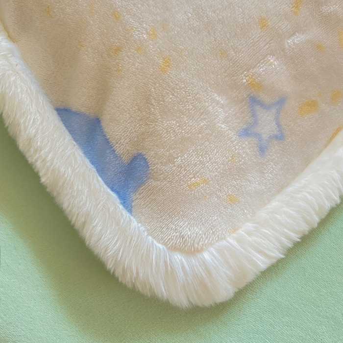 91家纺网 家纺一手货源 找家纺 大麦家纺 2025年新款兔毛花边印花牛奶绒四件套 草地小狗