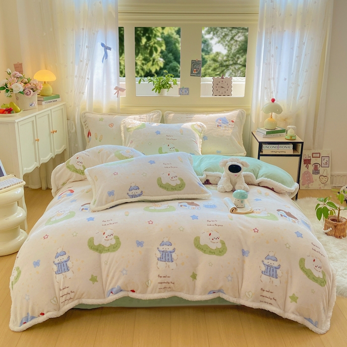 91家纺网 家纺一手货源 找家纺 大麦家纺 2025年新款兔毛花边印花牛奶绒四件套 草地小狗