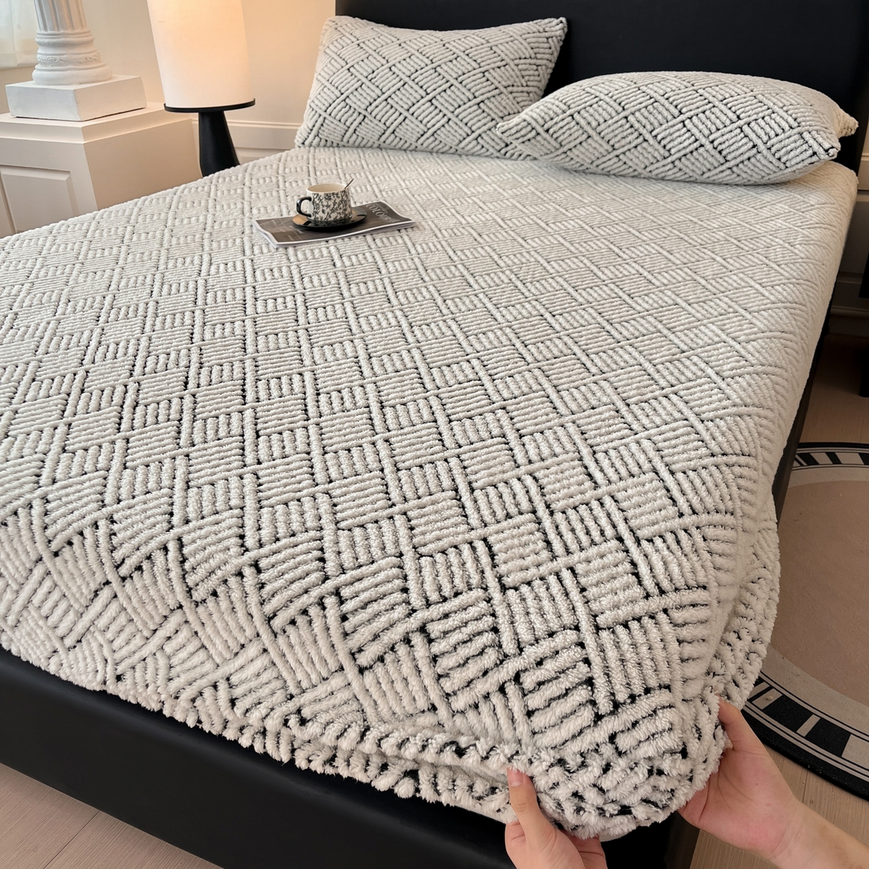 91家纺网 家纺一手货源 找家纺 （总）耐思家纺 2025新款暖阳舒棉绒床笠-梦境系列（可供跨境外贸抽空压缩爆款首选）