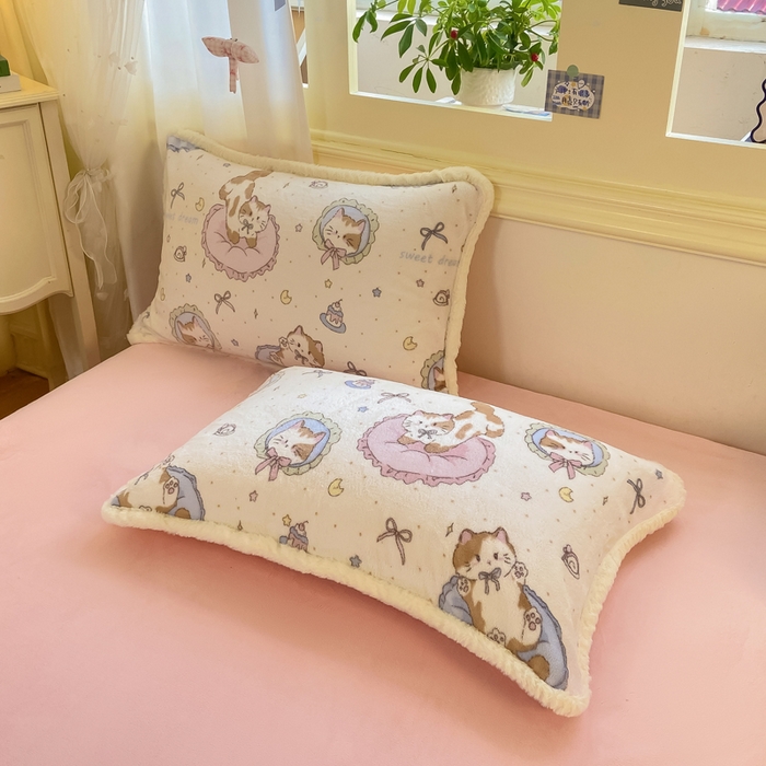 91家纺网 家纺一手货源 找家纺 大麦家纺 2025年新款兔毛花边印花牛奶绒四件套 快乐喵