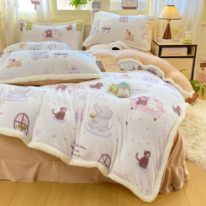 91家纺网 家纺一手货源 找家纺 大麦家纺 2025年新款兔毛花边印花牛奶绒四件套 萌象周未趴