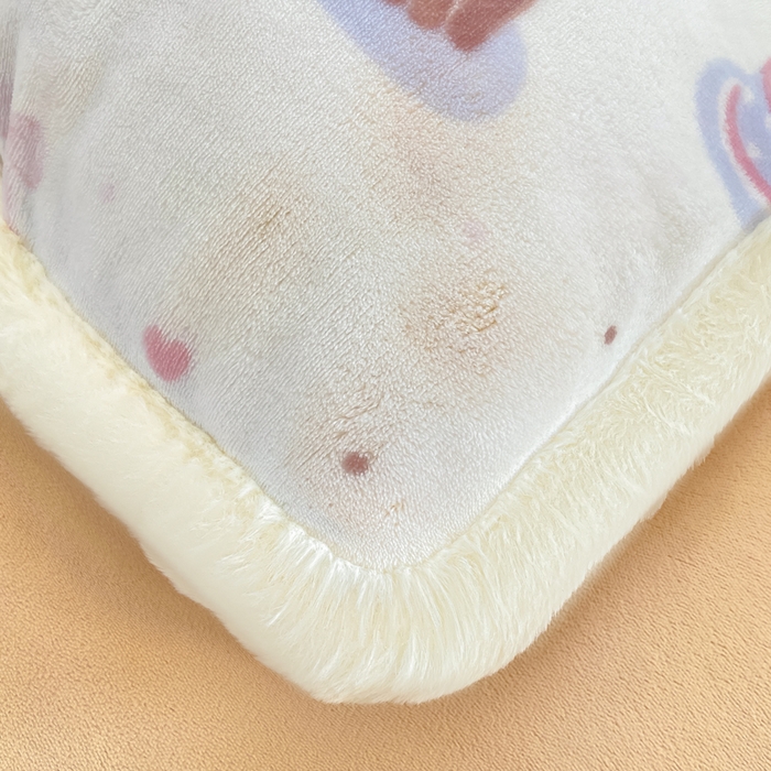 91家纺网 家纺一手货源 找家纺 大麦家纺 2025年新款兔毛花边印花牛奶绒四件套 萌象周未趴