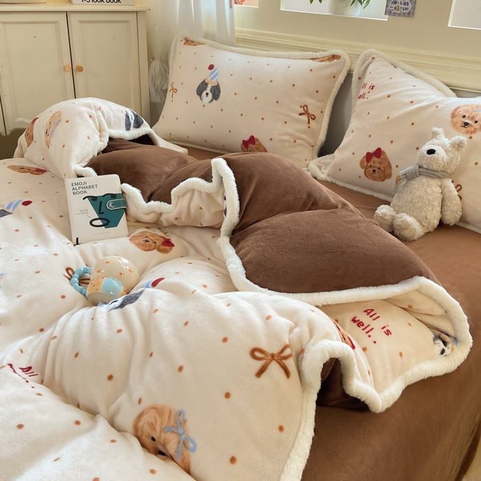 91家纺网 家纺一手货源 找家纺 大麦家纺 2025年新款兔毛花边印花牛奶绒四件套 幸运狗狗