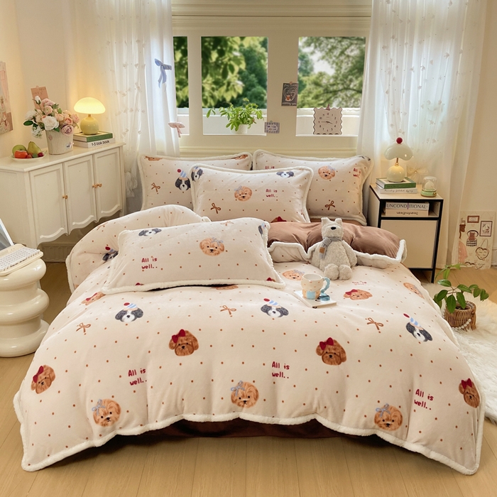 91家纺网 家纺一手货源 找家纺 大麦家纺 2025年新款兔毛花边印花牛奶绒四件套 幸运狗狗