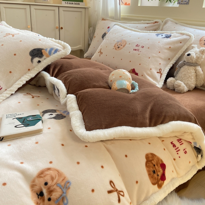 91家纺网 家纺一手货源 找家纺 大麦家纺 2025年新款兔毛花边印花牛奶绒四件套 幸运狗狗