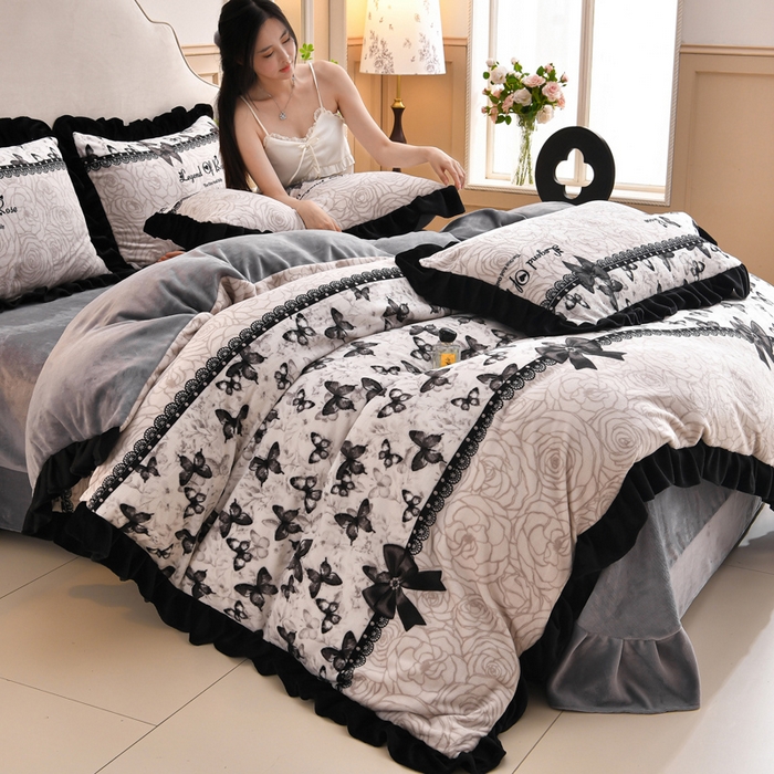 91家纺网 家纺一手货源 找家纺 （总）曼尼 2025新款韩版花边牛奶绒四件套